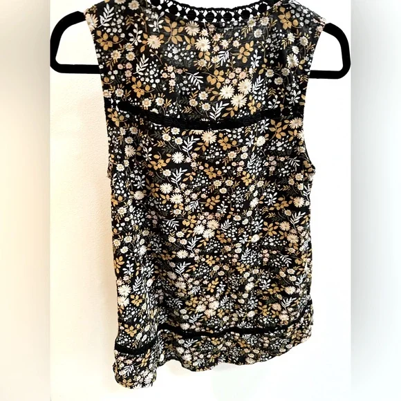 LUCKY BRAND sleeveless top - Picture 2 of 6